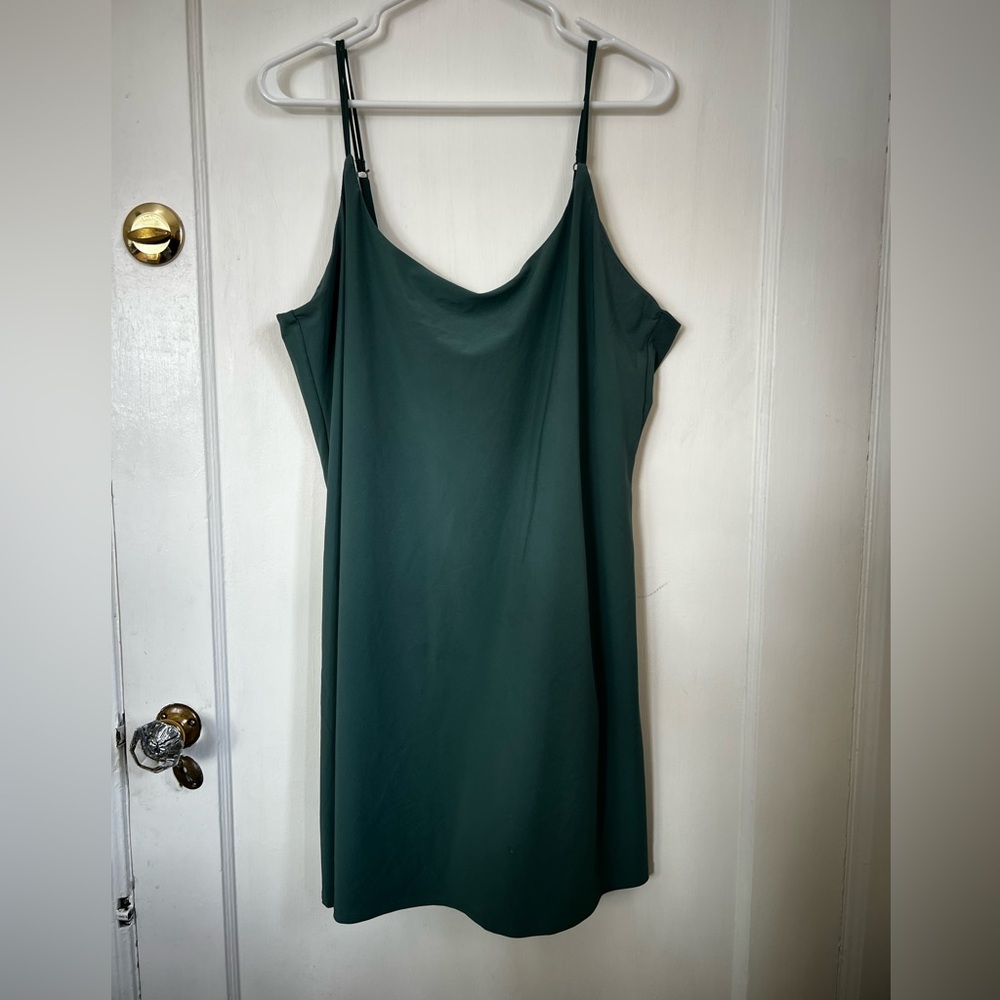 Abercrombie and Fitch athletic dress